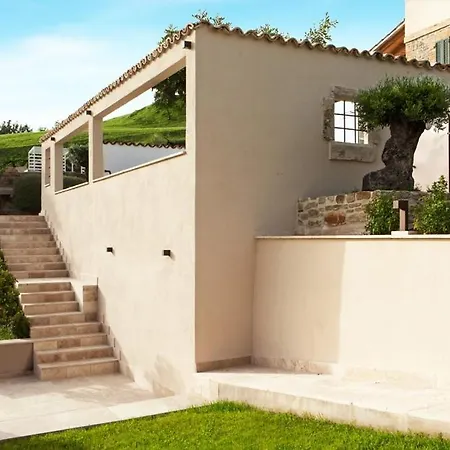 Guest house La Melusina Castorano (Fermo)